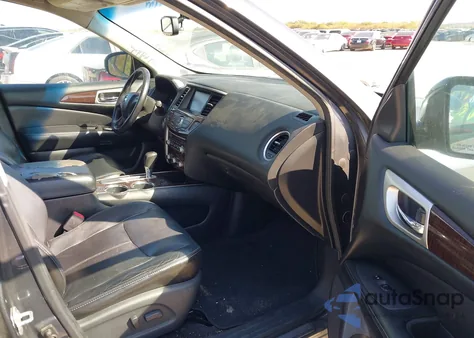 2013 Nissan Pathfinder Sl z USA, uszkodzony, nr VIN 5N1AR2MN3DC642921